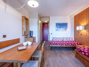 Room - 22sqm Studio for 3, pets allowed, ski-in/ski-out (La Plagne)
