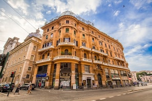 Exterior - Feronia Guest House (Rome)