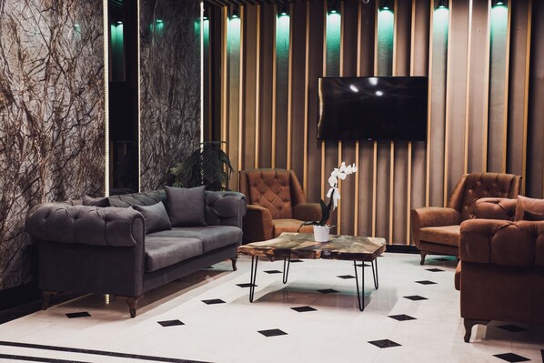 Lobby sitting area - Tymbris Hotel Eskisehir (Eskisehir)