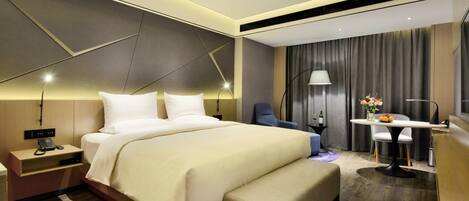 1 bedroom, minibar, in-room safe, desk