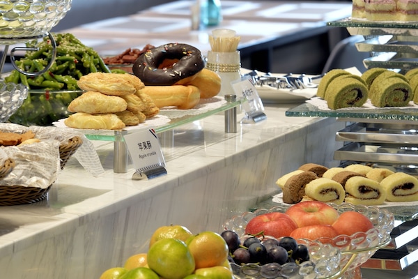 Desayuno buffet diario (CNY 58 por persona)