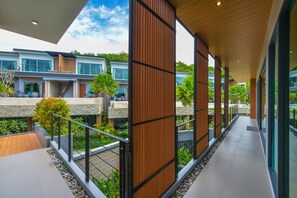 Luksushuvila | Näkymä puutarhaan