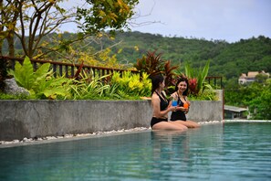 Outdoor pool - Le Resort and Villas (Rawai)
