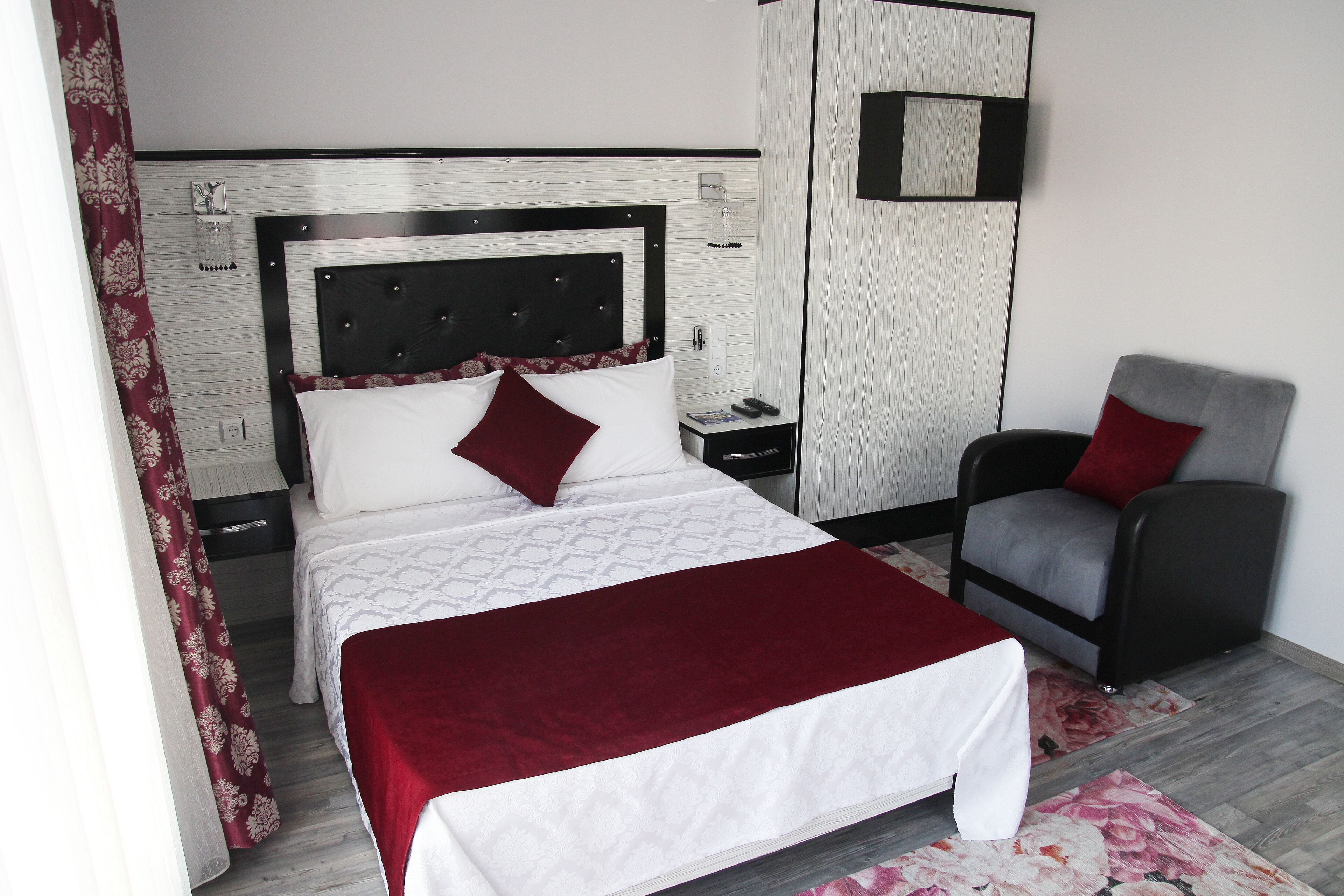 double room | minibar, desk, soundproofing, free wifi