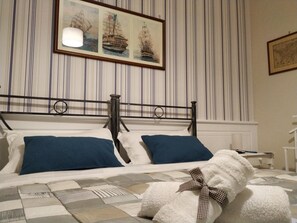 In-room safe, individually furnished, blackout curtains, free WiFi - Il Timone Bed and Breakfast (Castellammare di Stabia)