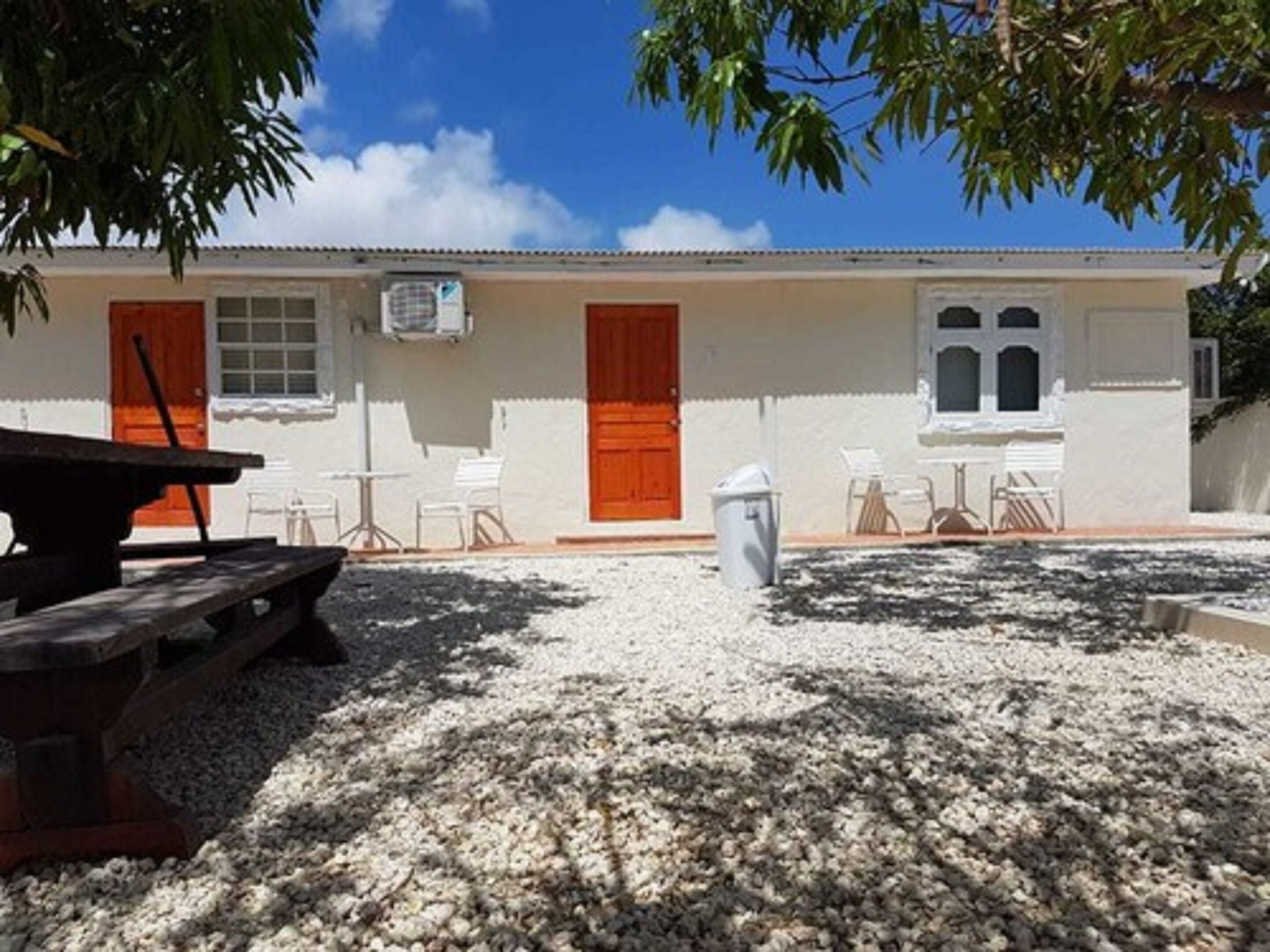 Maria Mulata Apartments