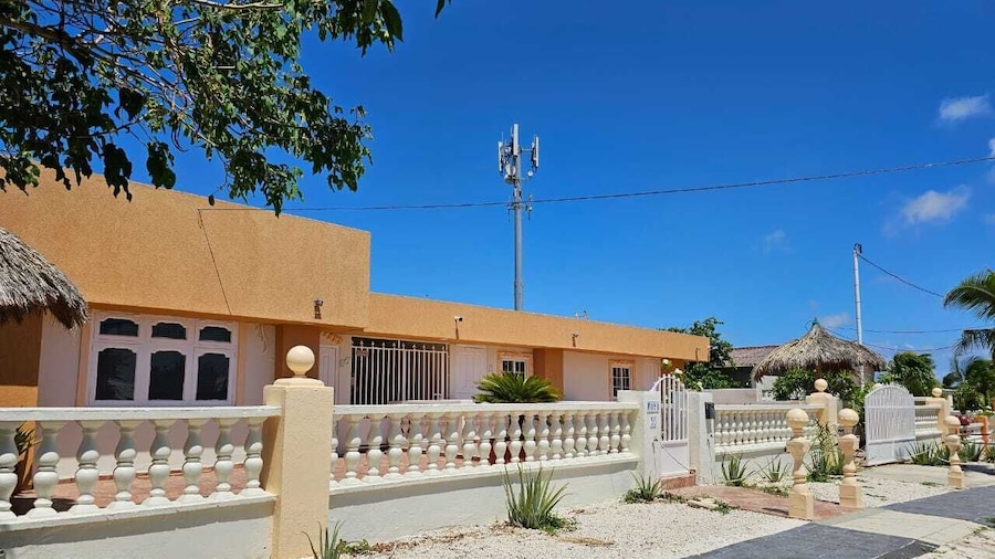 Maria Mulata Apartments