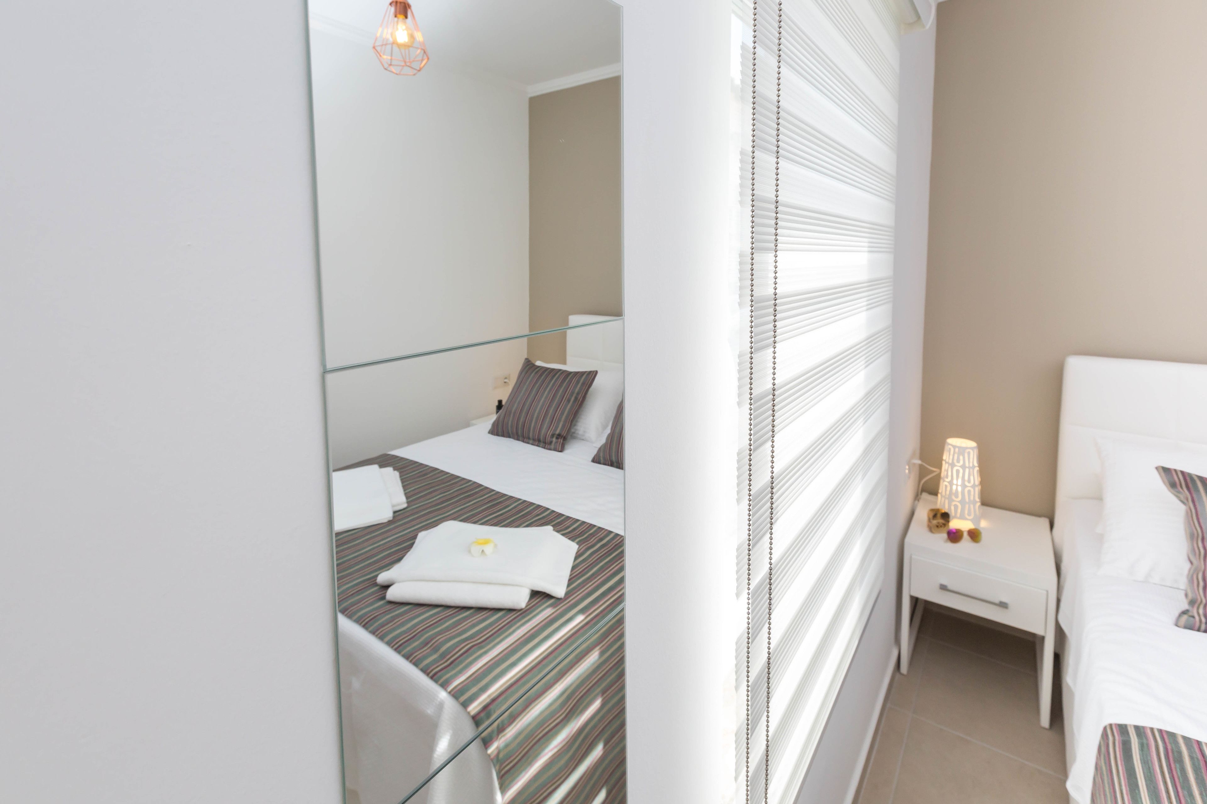 Huoneisto | Oleskelualue | LCD-televisio