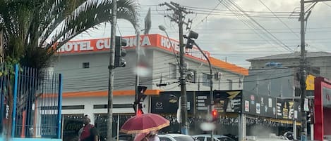 Fachada de la propiedad