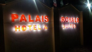 Exterior - Palais Royale Hotel & Suites (Ijebu Ode)