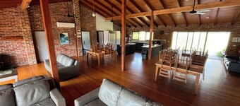  Prom Coast Holiday Lodge