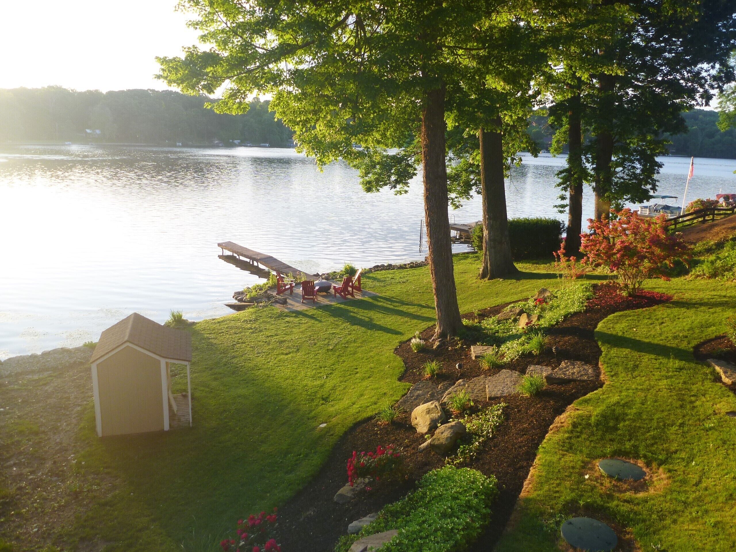 COMFORT COTTAGE  - On the Lake and Golf Course View