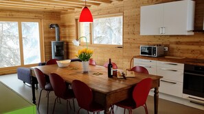 Fridge, microwave, oven, stovetop - Bright chalet Tzoumaz - Verbier magnificent view on privileged environment (La Tzoumaz)