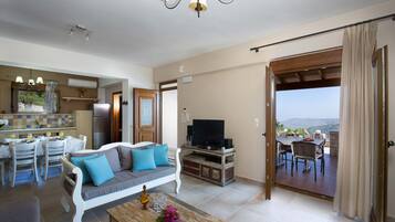 Ălytelevisio, takka, DVD-soitin, kirjoja