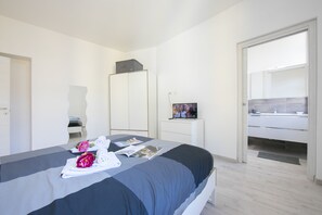 1 bedroom, iron/ironing board, free WiFi, bed sheets - Downtown / Historic Center (Como)