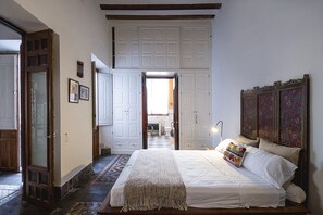 4 habitaciones, tabla de planchar con plancha y wifi gratis 