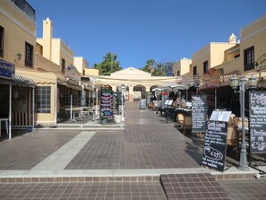 Outdoor dining - 'Casa Miguel' - fantastic villa with private sunny garden, wi-fi and air con! (Oasis del Sur)