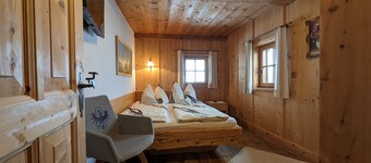 Alpine chalet with its own garden
