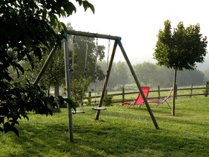 Children's area - Rural Gite in south Burgundy in Buffières (Buffières)