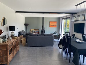 Interior - Villa 220m2, land 3000m2, 5 "village on foot, 4km Saint-Rémy-de-Provence (Eyragues)
