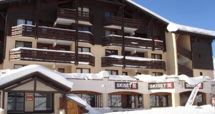 Appartement 2 PiĂšces + Coin Montagne, Terrasse, 5 Pers, Skis aux Pieds - Les BruyĂšres, Les Menuires