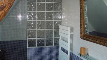 Doccia, asciugacapelli