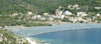 1.5 km from the sea apartment in a house with character