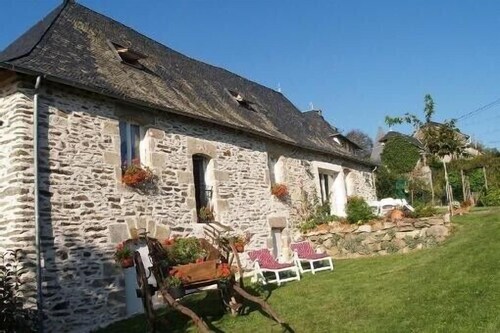 Maison Du 18éme Rénovée Dans Village Calme, pour repos & détente