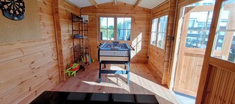 quiet comfort cottage, sea view, terraces and heated indoor pool