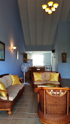 Smart TV, DVD player, stereo