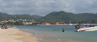 Beautiful Condo with Fantastic Sea and Sunset Views