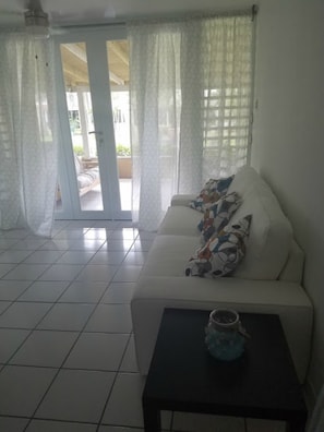 Smart TV, DVD player - Walk to Beach, Golf, Pool in Beautiful Dorado Beach (Dorado)