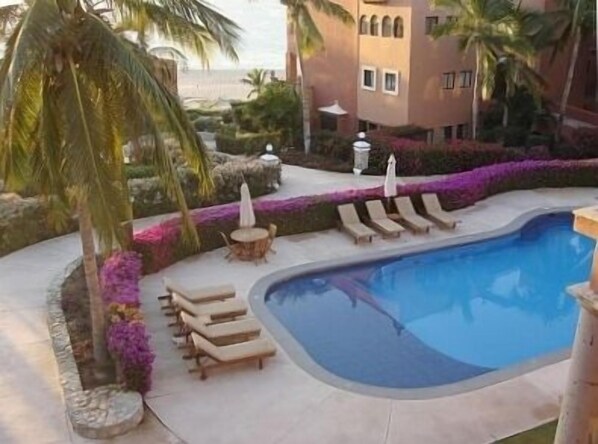 Piscine extérieure, piscine chauffée