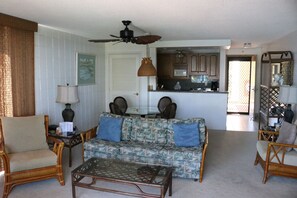 Smart TV, lettore DVD, libri