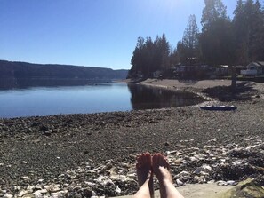 On the beach - Hood Canal, 1930's Beach Cottage,  315' Cove with Oysters! (Hoodsport)
