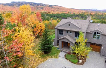 Perched at the highest point of the exclusive Mount Madison development, a short walk from the OMNI Mount Washington Hotel, this breathtaking home offers unobstructed panoramic views of Mount Washington and the Presidential Range.
