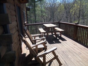 Outdoor dining - Private Cabin with Views, Fenced Yard, Gameroom, Gas Fireplace, Central Location (Lake Lure)