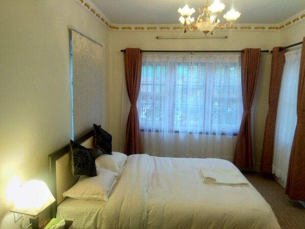 Basic Twin Room, Multiple Beds, Shared Bathroom | Free WiFi