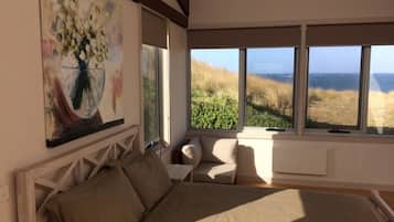 3 Schlafzimmer, Schreibtisch, Bügeleisen/Bügelbrett, Reisekinderbett