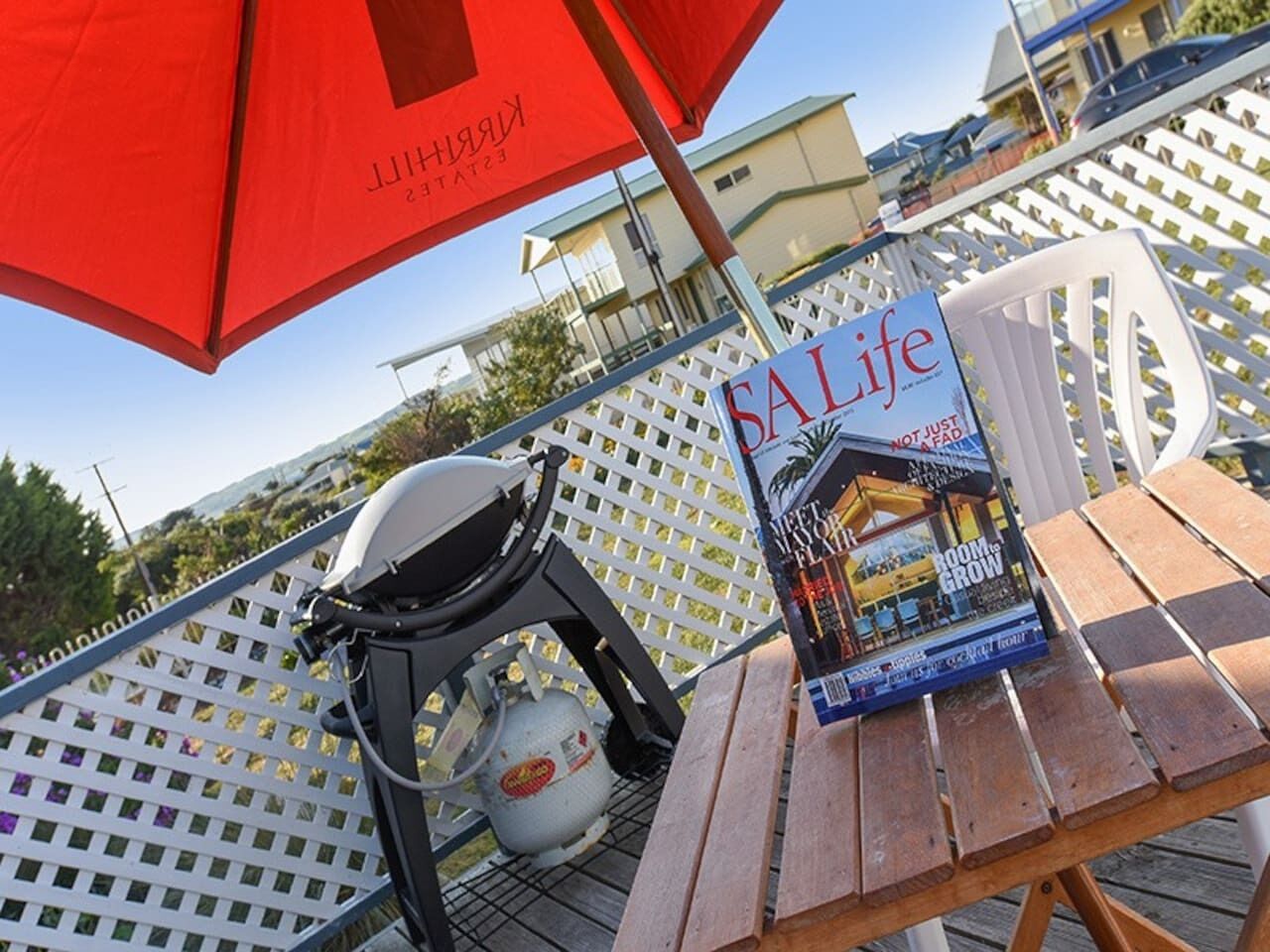 Blossom's Paradise Middleton Pet Friendly — image 5
