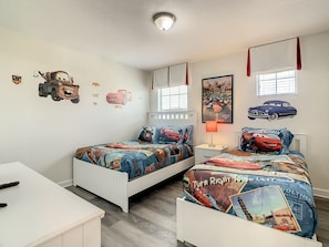 5 bedrooms, iron/ironing board, travel crib, free WiFi - 🏝️ 5BR/5BA Home w/ Private Pool & Spa, Themed Kids’ Rooms & Resort Water Park | Storey Lake Near Disney (Kissimmee)