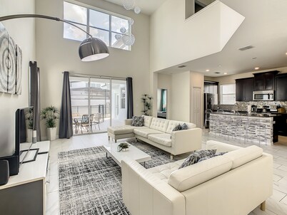 🏝️ 5BR/5BA Home w/ Private Pool & Spa, Themed Kids’ Rooms & Resort Water Park | Storey Lake Near Disney