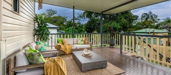 Savannah House - Two Homes in One