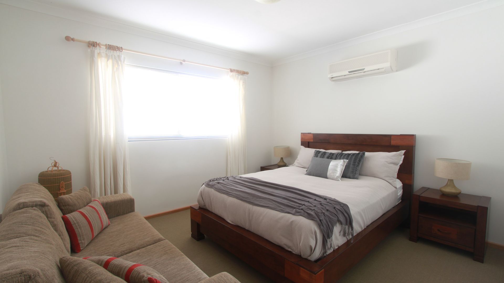 The Terrace House - in the heart of Margaret River (dog-friendly). — image 4