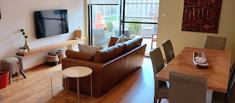 The Terrace House - in the heart of Margaret River (dog-friendly).