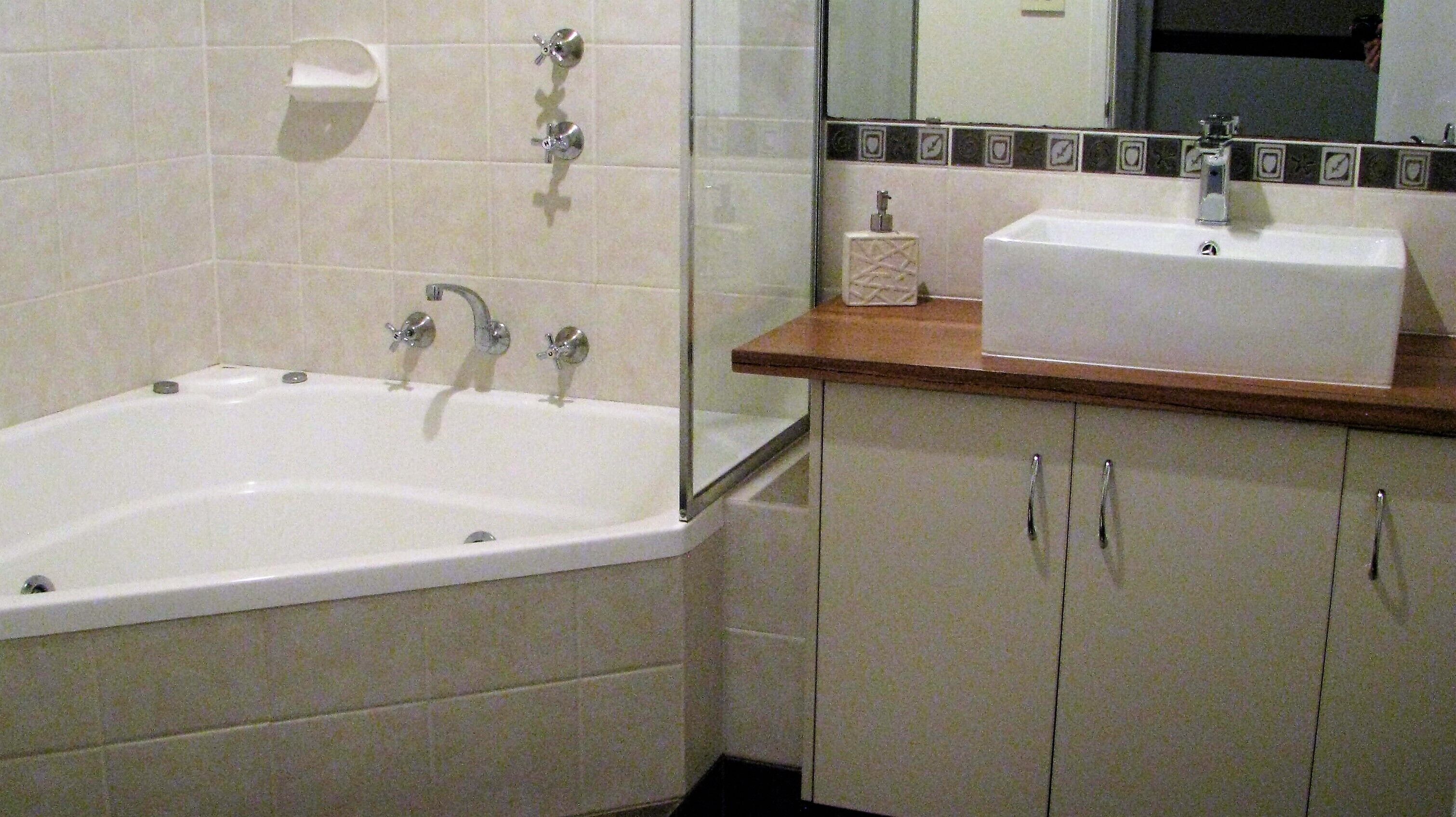 The Terrace House - in the heart of Margaret River (dog-friendly). — image 18