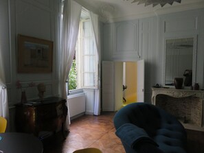 Interior - Quite apartment on garden, ideally located in the heart of La Rochelle (La Rochelle)