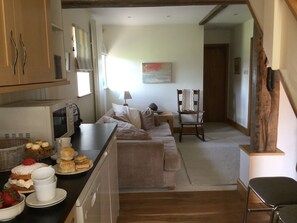 TV - A peaceful ground floor apartment within our refurbished Sussex barn. (Ticehurst)