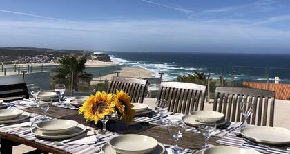 Luxurious villa with Fantastic views, heated pool, 5min walk to beach