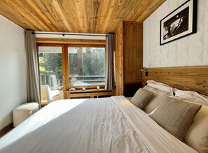 2 slaapkamers, een kluis op de kamer, een strijkplank/strijkijzer